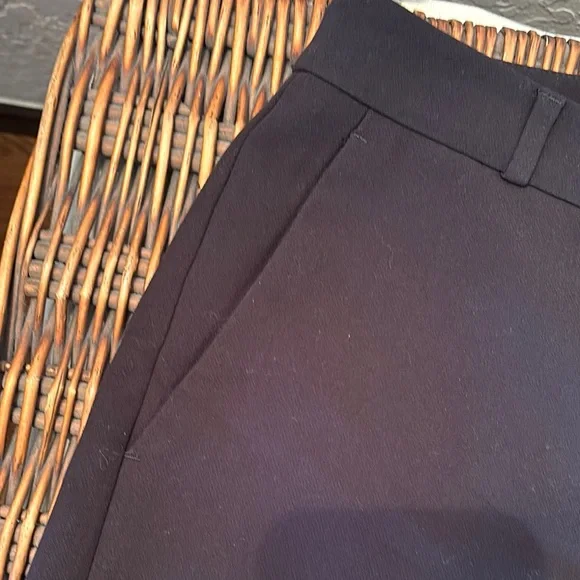 Banana Republic Women's Black Shorts - Picture 6 of 7